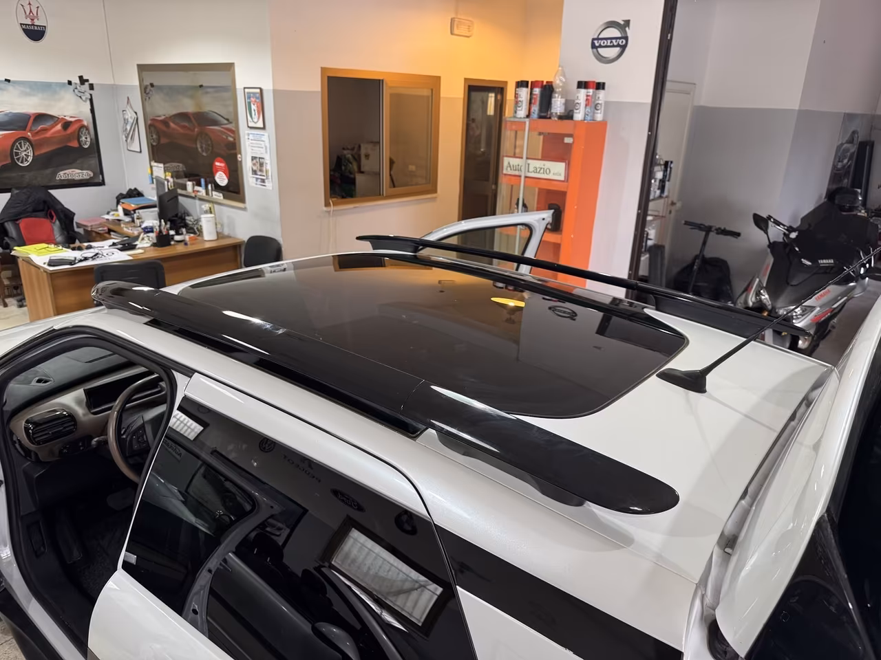 Citroen C4 cactus 1.2 Autom. cv. Tetto-Navigat.