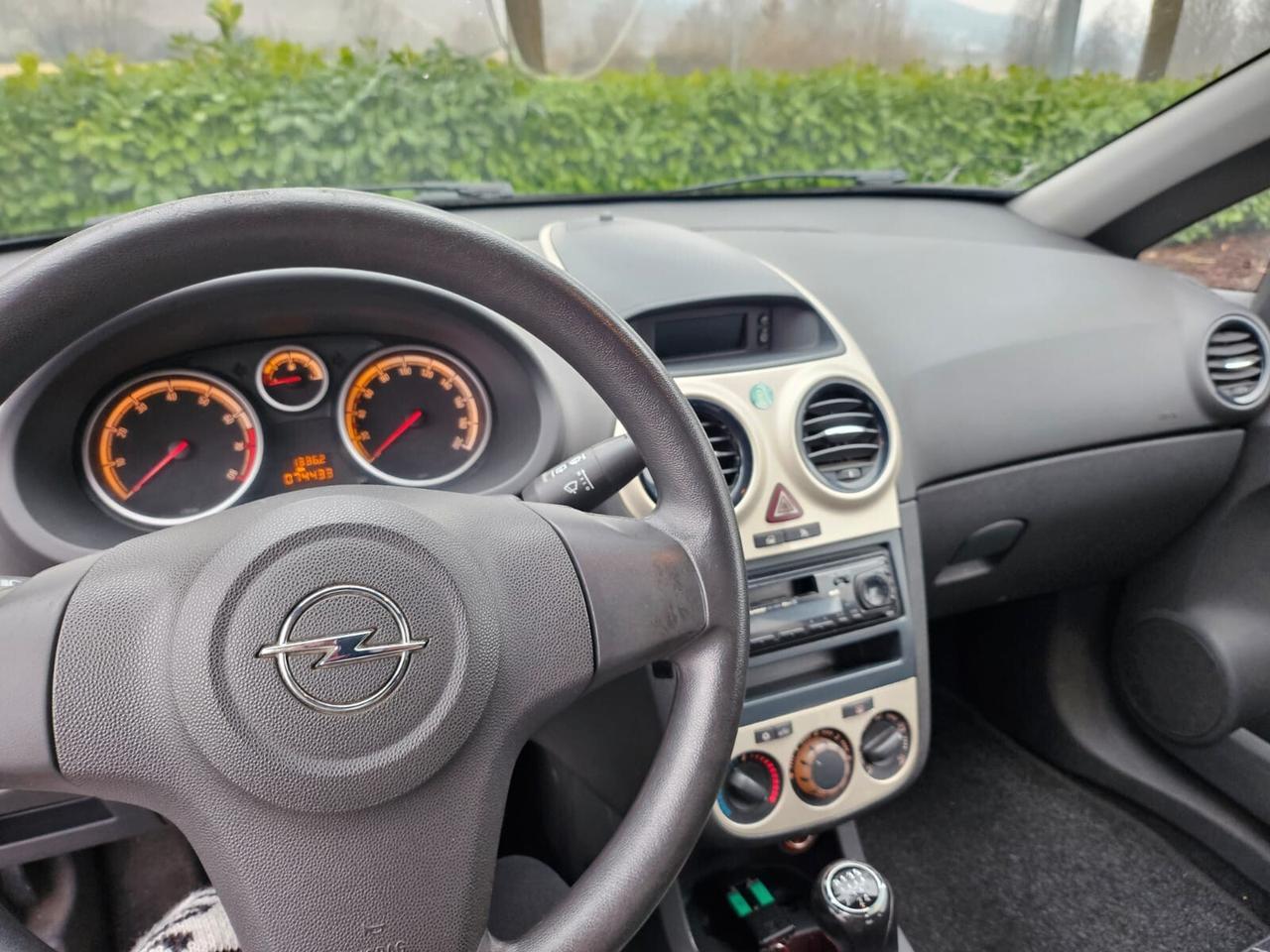 Opel Corsa 1.2 3 porte Sport