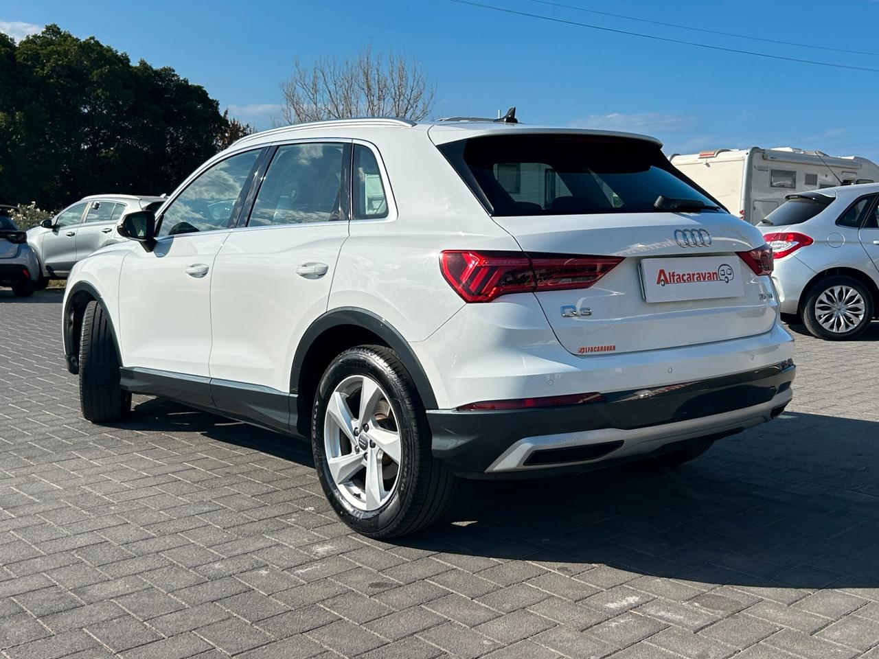 Audi Q3 35 2.0 tdi Business Advanced s-tronic