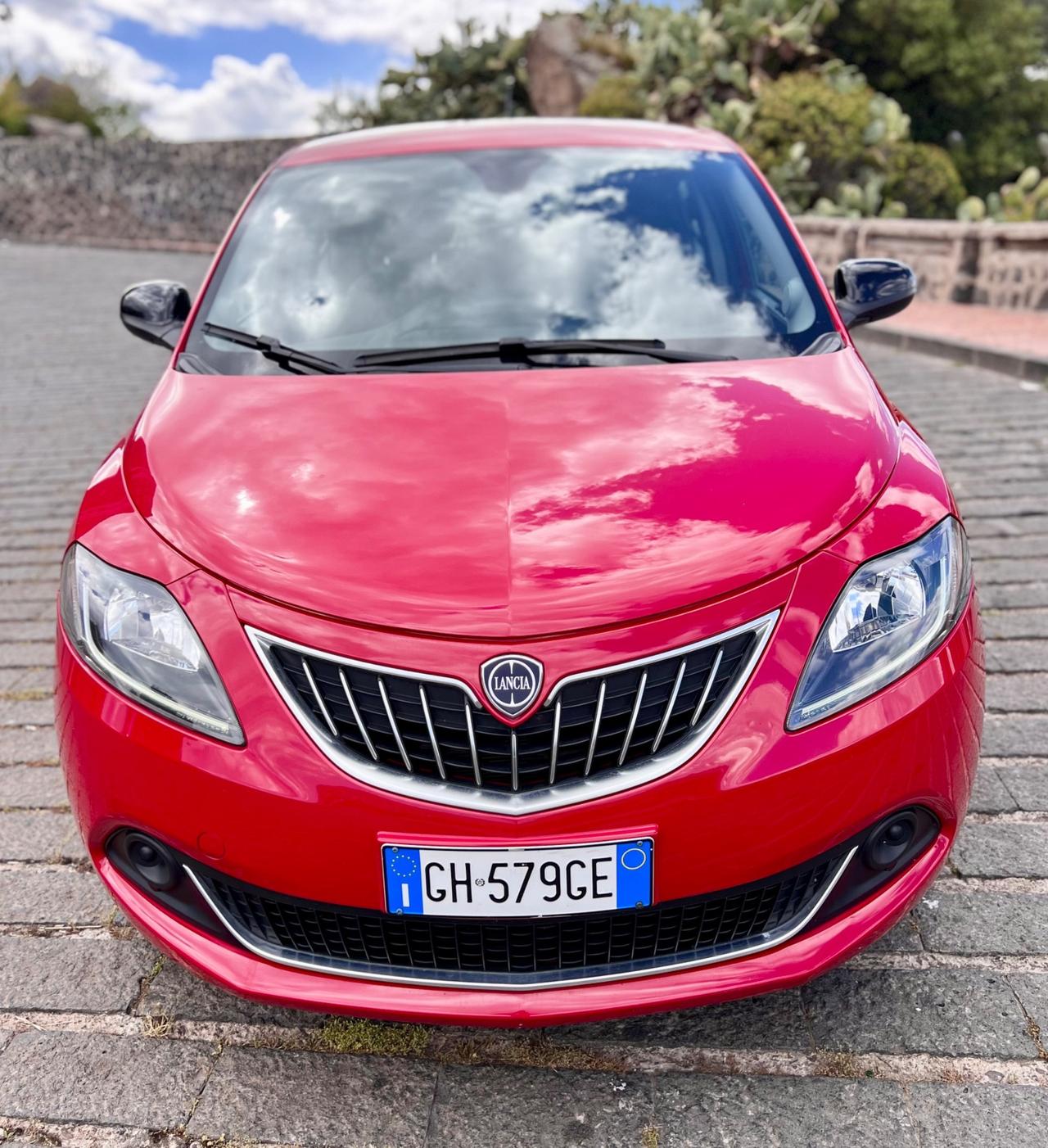 Lancia Ypsilon 1.0 FireFly 5 porte S&S Hybrid Silver Plus