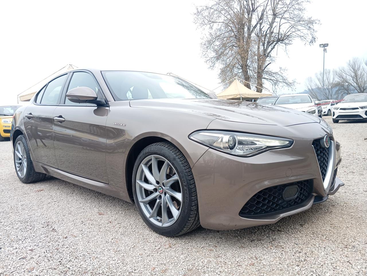 Alfa Romeo Giulia 2.2 Turbodiesel 210 CV AT8 AWD Q4 Veloce