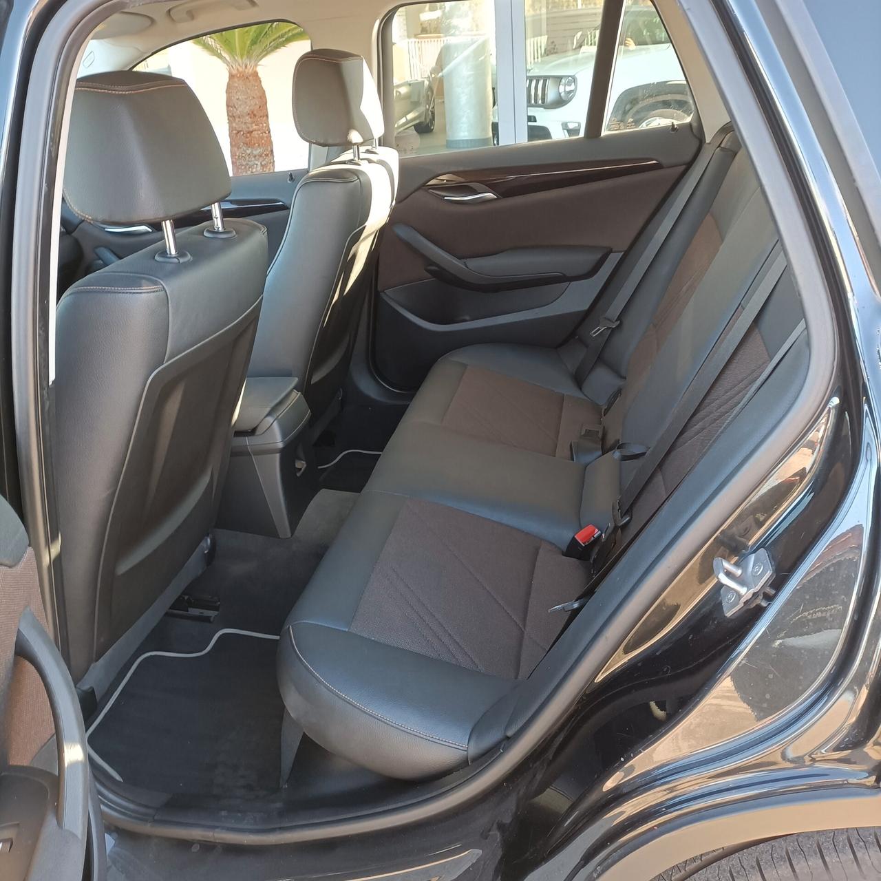 Bmw X1 sDrive18d X Line