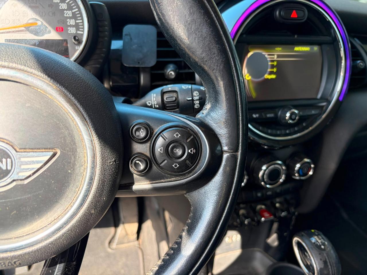 Mini Cooper 1.5 Aut.