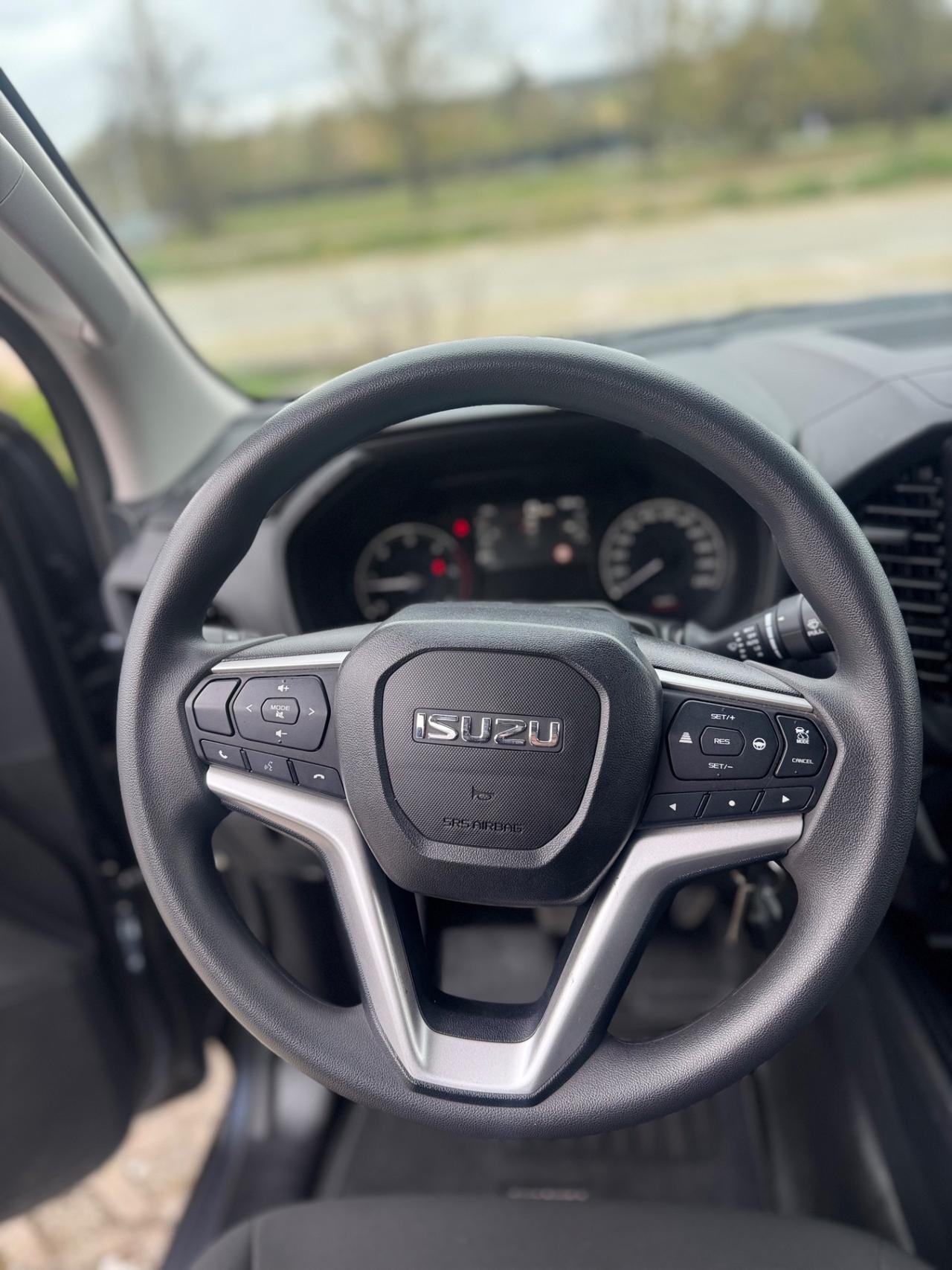 ISUZU D-MAX 1.9 4x4 2025 PREZZO + IVA