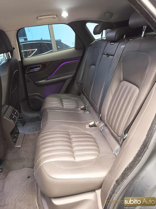 JAGUAR F-Pace 2.0 D 180 CV AWD aut. Portfolio