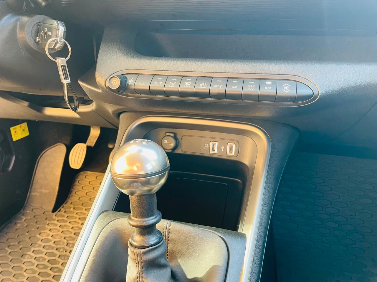 Jeep Avenger 1.2 Turbo 100 CV Summit