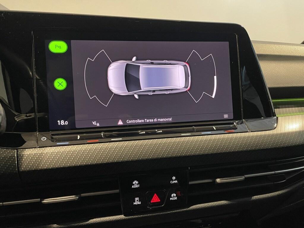 Volkswagen Golf VIII 2020 Variant 1.5 etsi 130CV DSG R-Line (MHEV)