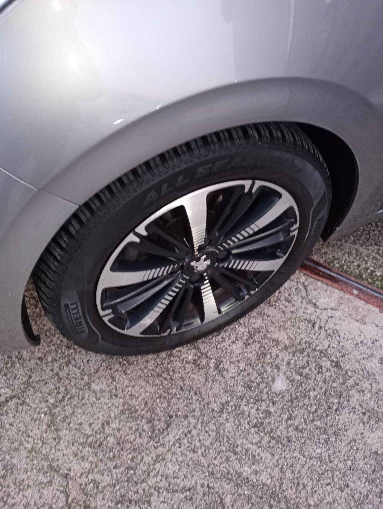 Peugeot 208 BlueHDi 100 S&S 5 porte Signature