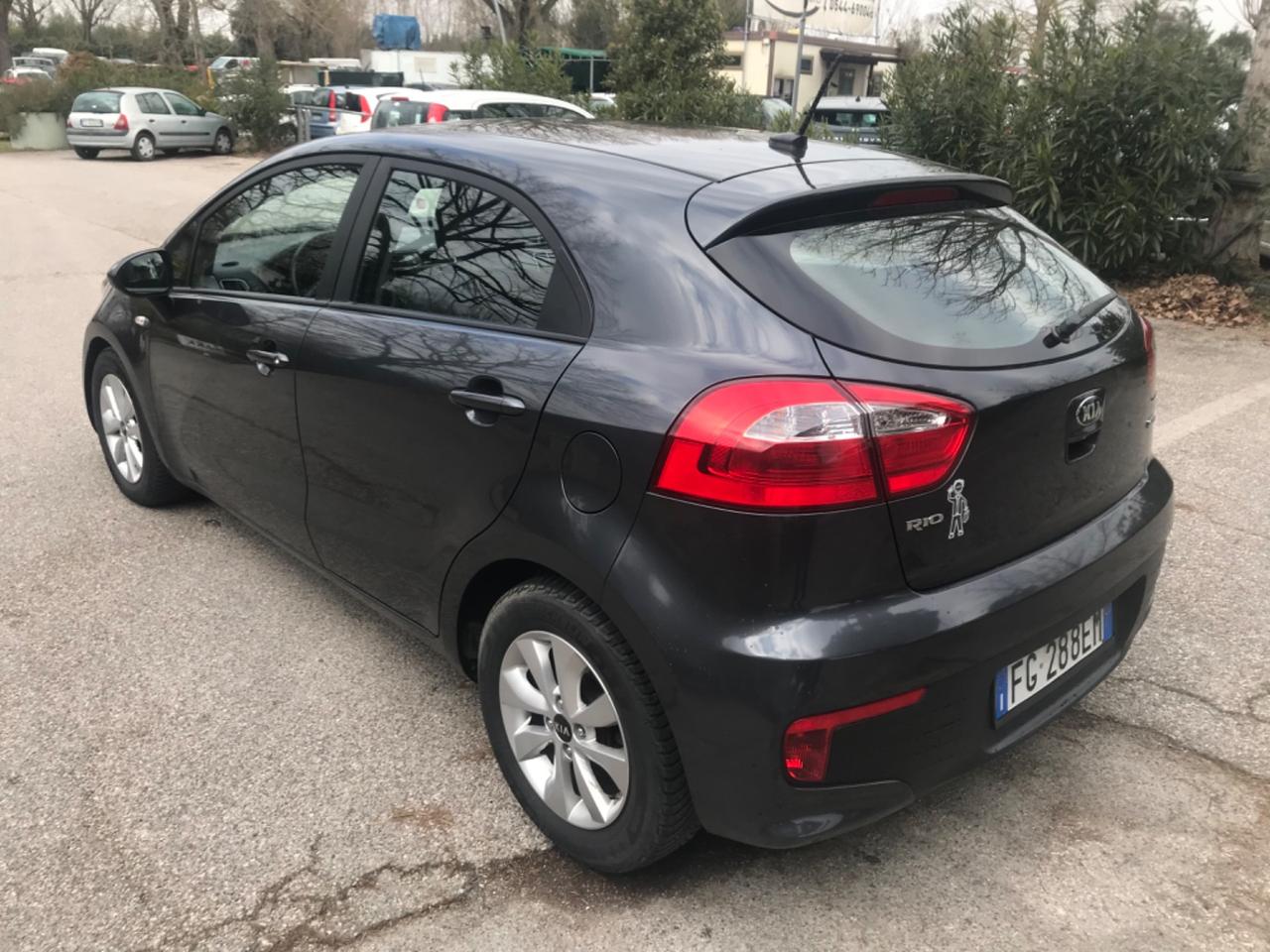 Kia Rio 1.1 CRDi 5p. Cool