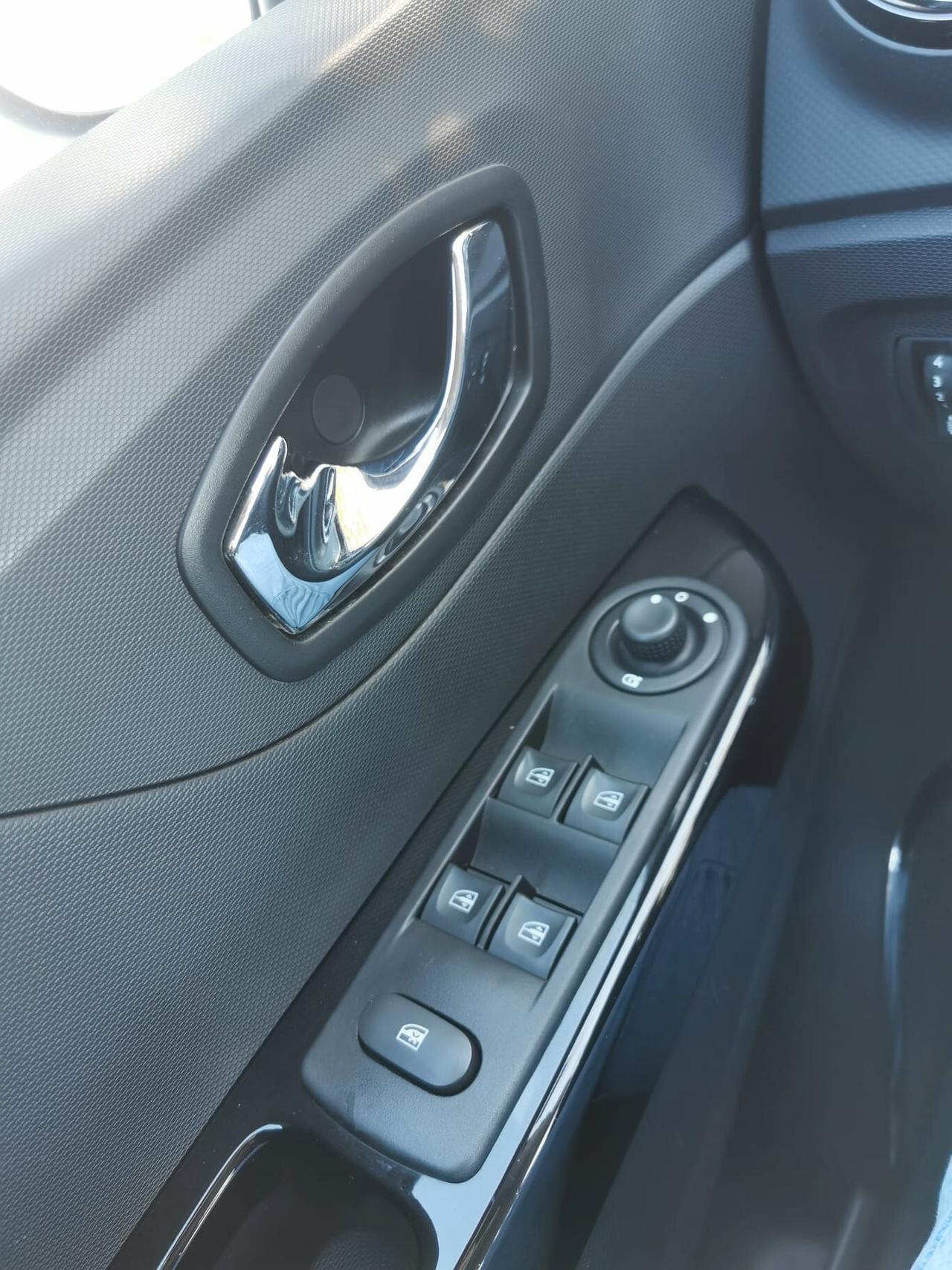 Renault Captur TCe 12V 90CV Energy Zen 2016