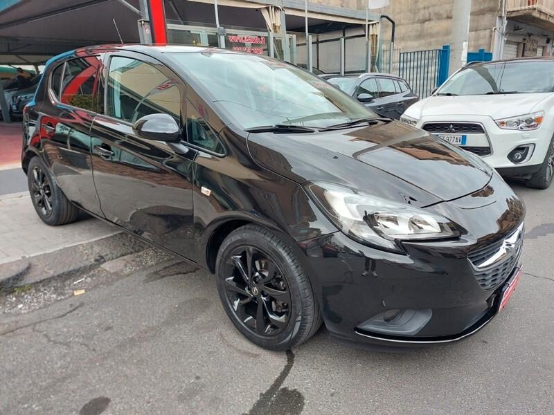 Opel Corsa 1.4 5 porte Black Edition