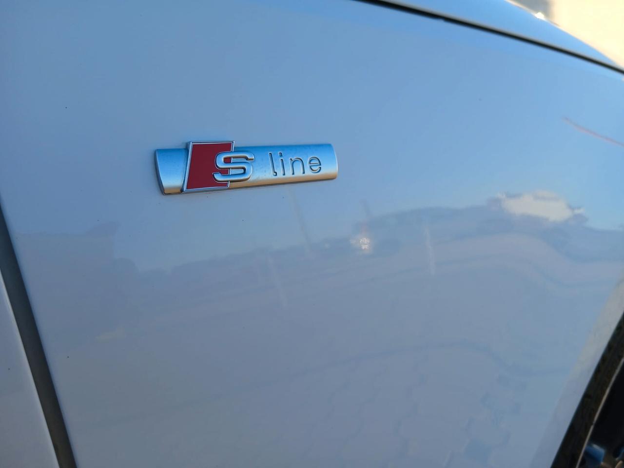 Audi A4 Avant 2.0 TDI 122 CV S tronic Business