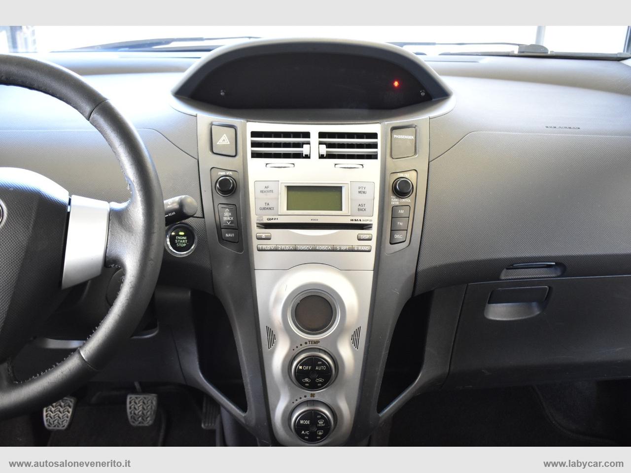 TOYOTA Yaris 1.4 D-4D 5p. Sol