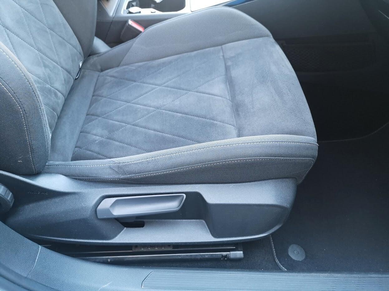 Volkswagen Golf 2.0 TDI SCR Style Tetto apribile