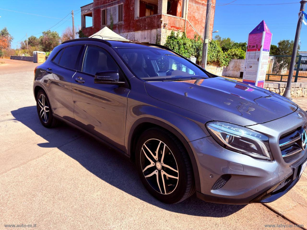 MERCEDES-BENZ GLA 200 d Automatic Premium