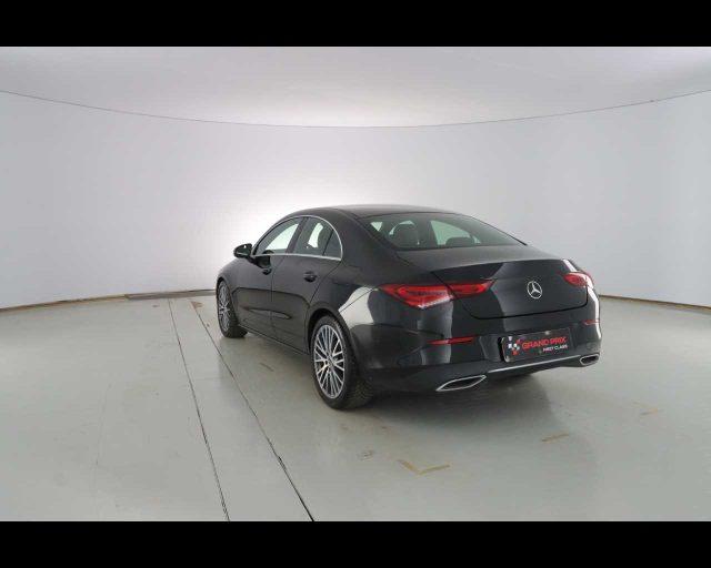 MERCEDES-BENZ CLA 180 d Automatic Premium