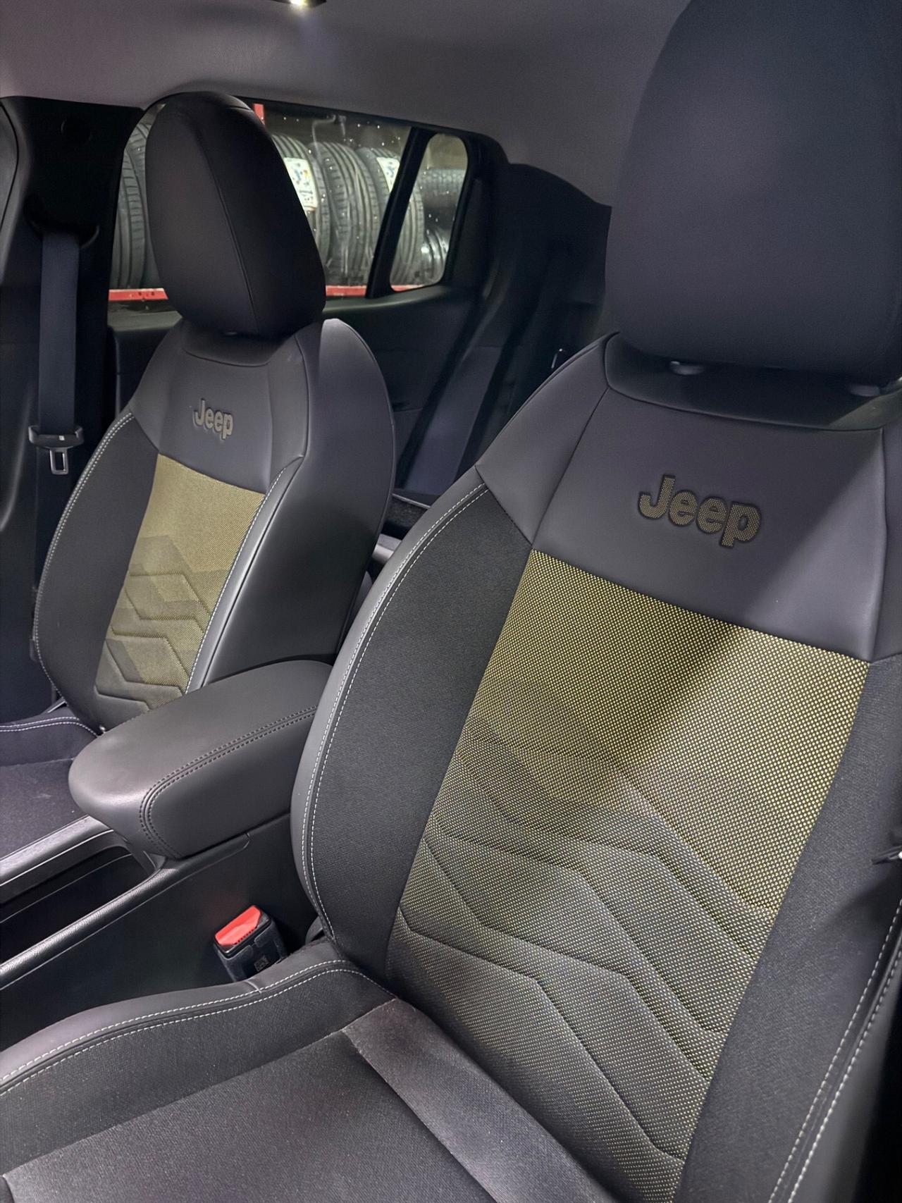 Jeep Avenger 1.2 Turbo 100 CV Summit UNICOPROPRIETARIO