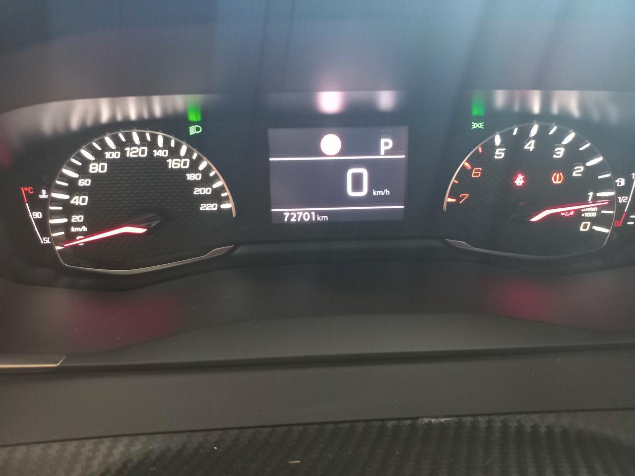 Peugeot 2008 BlueHDi 130 S&S EAT8 Allure Pack