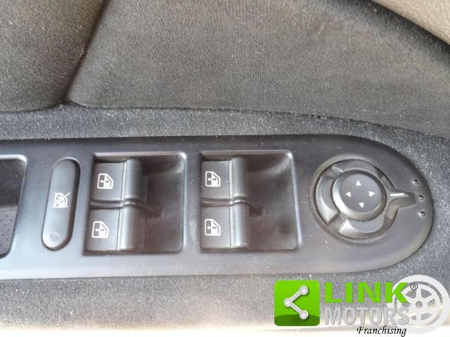 ALFA ROMEO 159 1750 TBi Sportwagon Distinctive