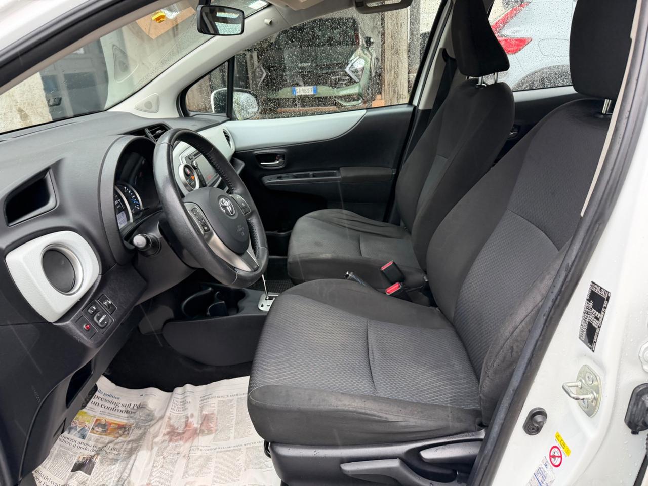 Toyota Yaris 1.5 Hybrid 5 porte Lounge