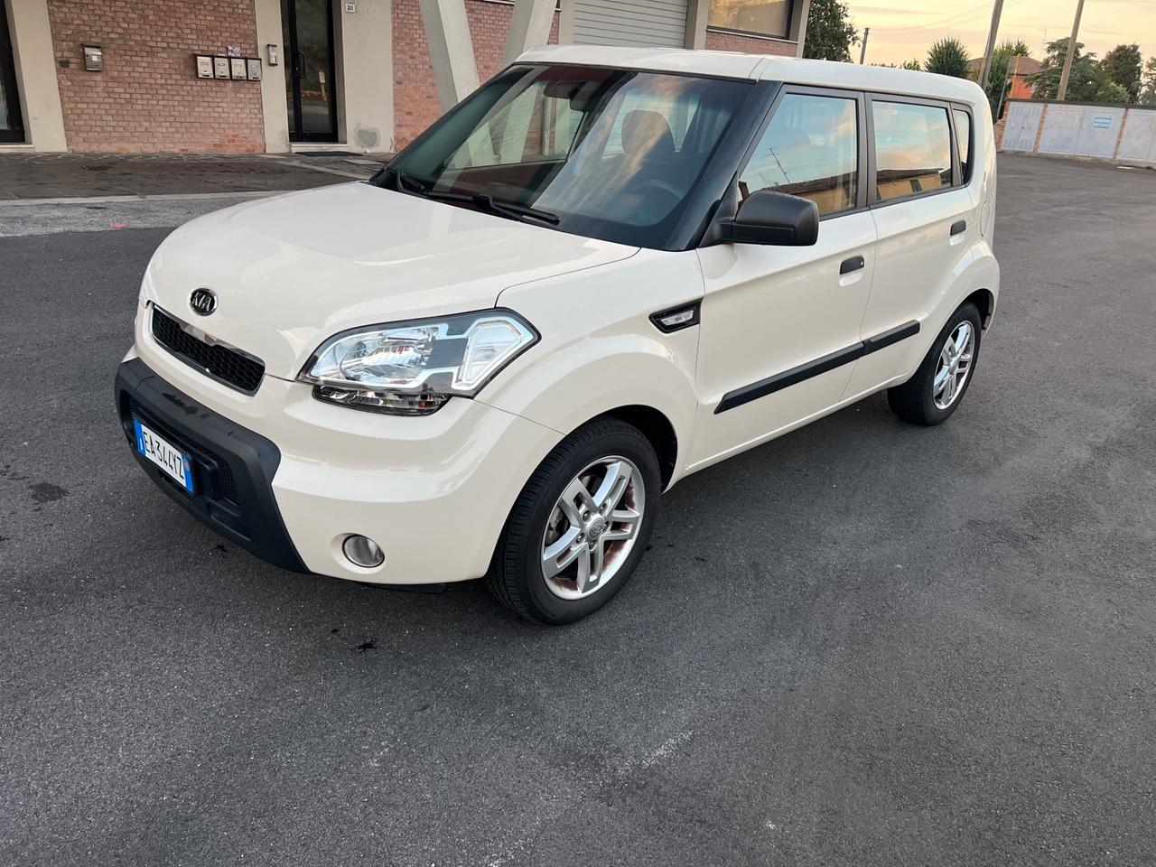Kia Soul 1.6 CVVT Cool
