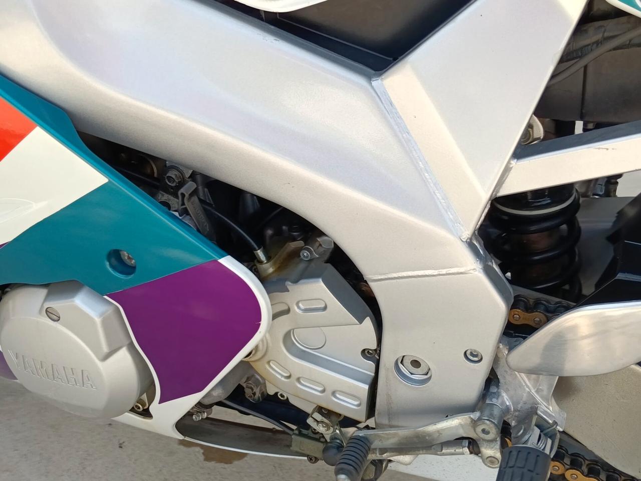 Yamaha FZR 600 R