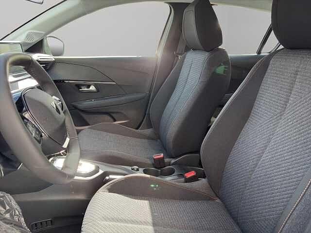 Peugeot 208 Hybrid 100 e-DCS6 Style