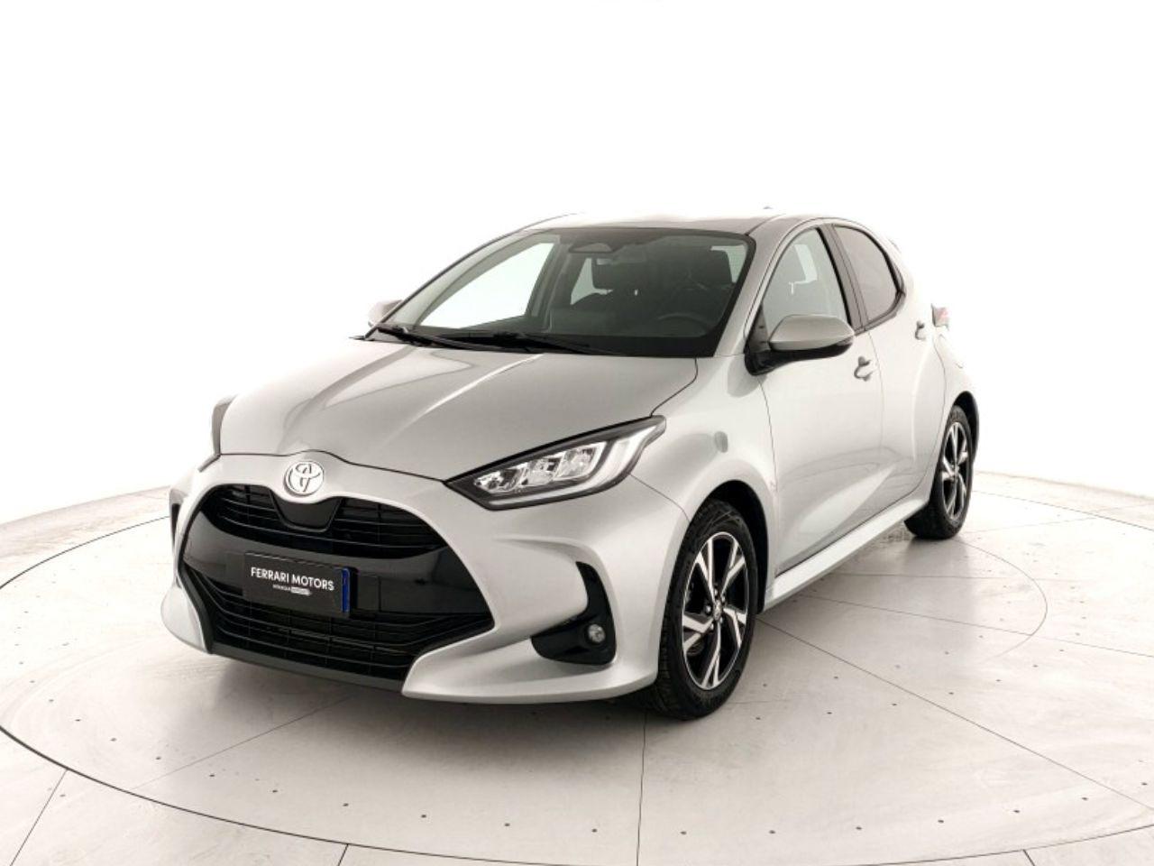 TOYOTA Yaris 1.5h Trend