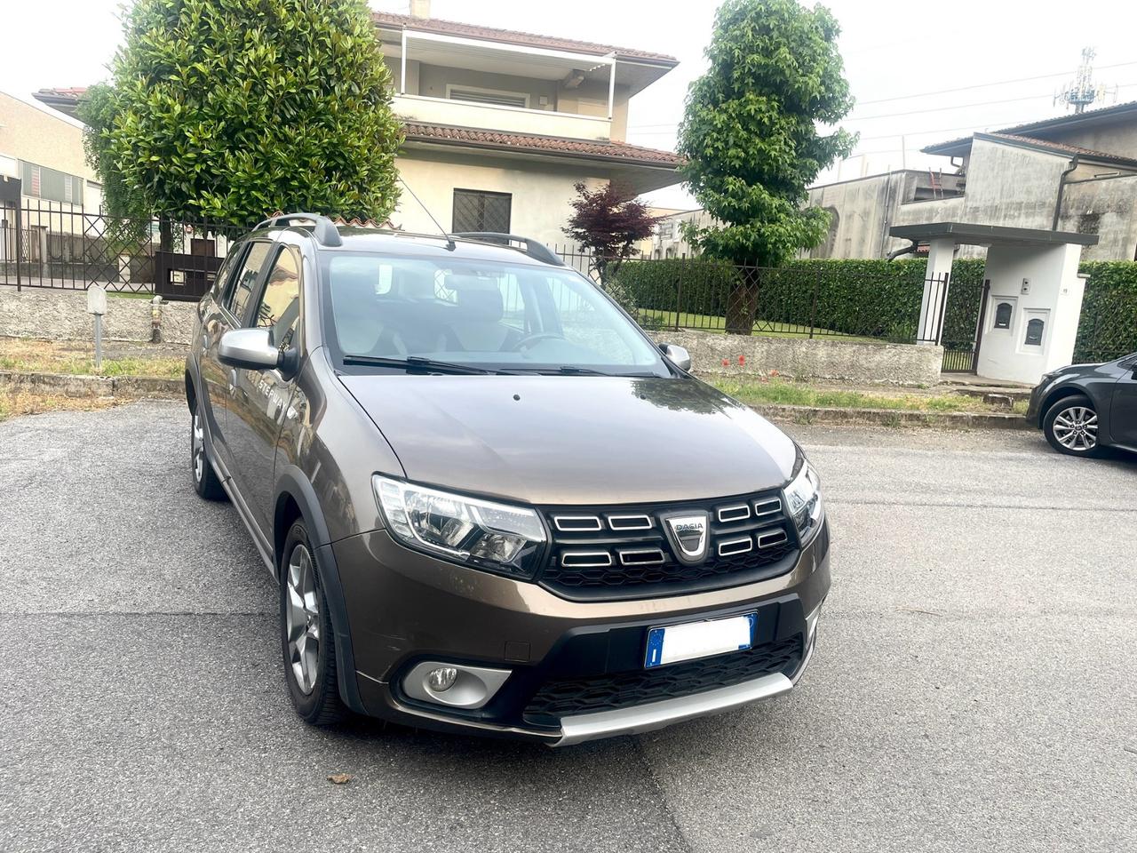 Dacia Logan MCV Stepway 1.5 dCi 8V 90CV Start&Stop per Neopatentati