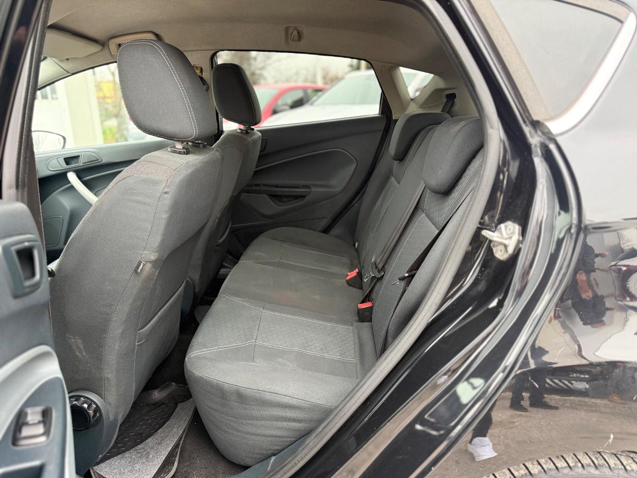 Ford Fiesta 1.4 TDCi 68CV 5 porte Titanium