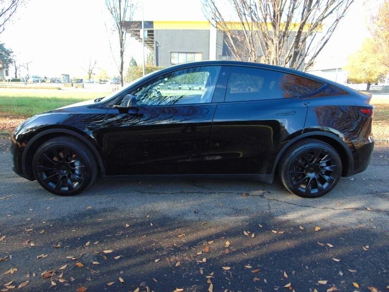 TESLA Model Y Model Y Long Range AWD