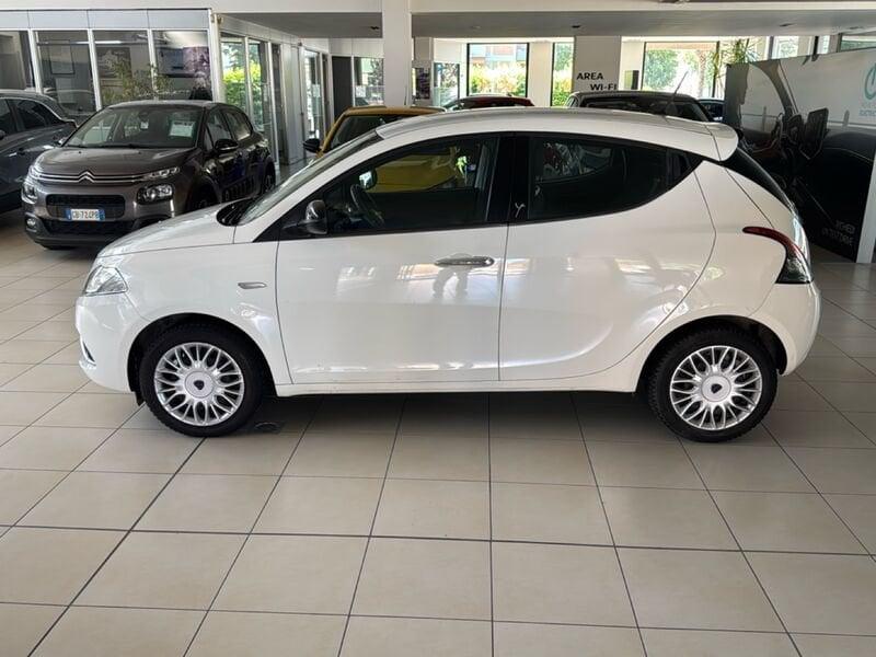 Lancia Ypsilon 1.2 69cv Silver