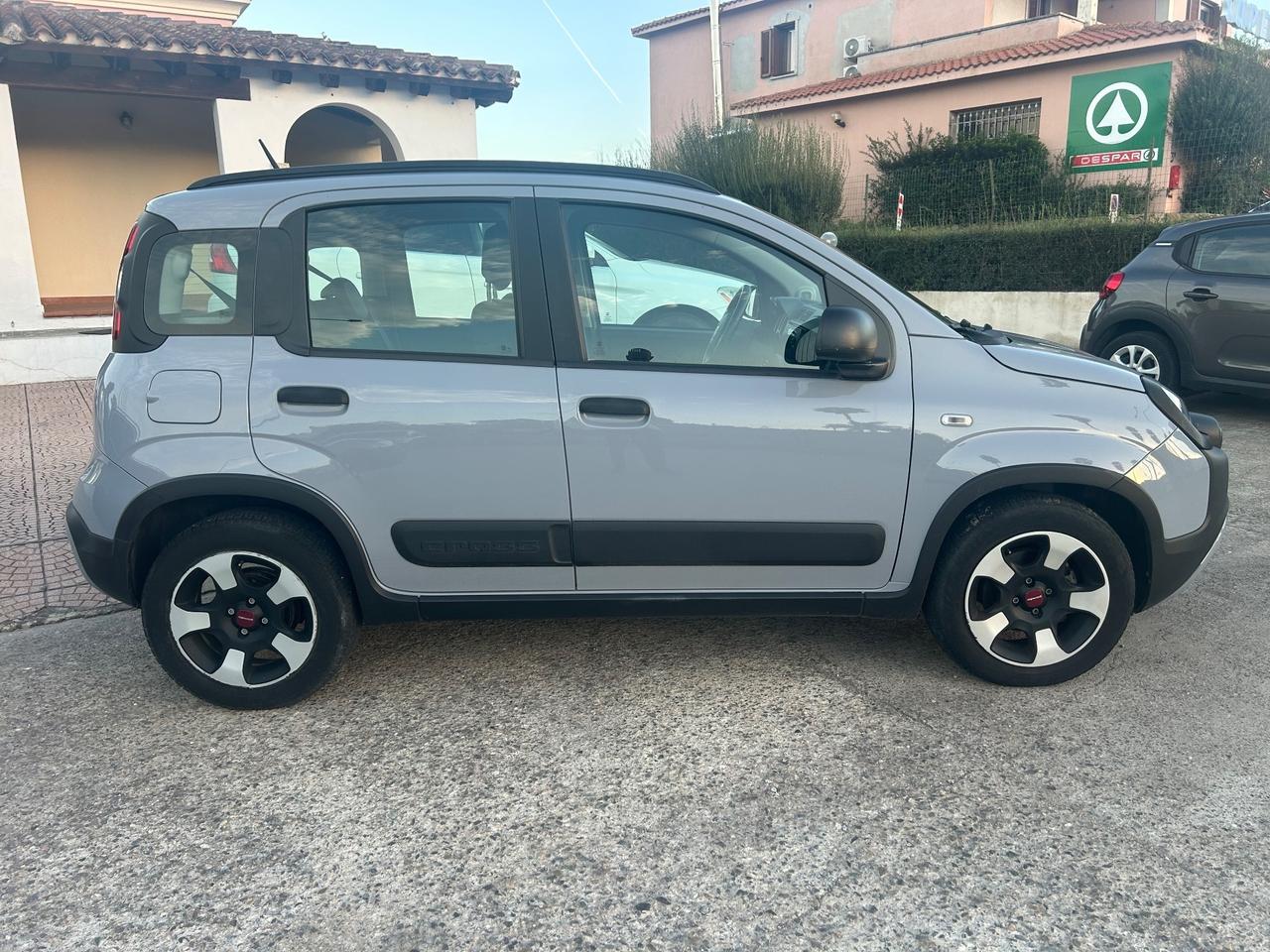 Fiat Panda 1.0 FireFly S&S Hybrid City Cross