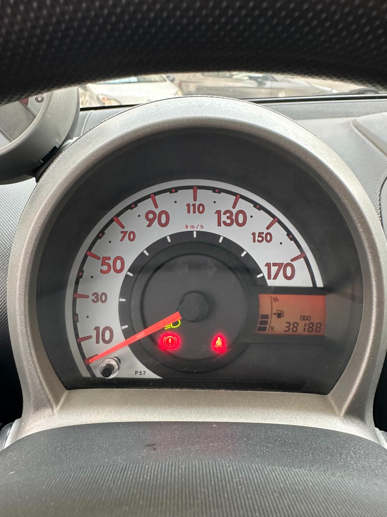 Peugeot 107 1.0 Benz, Pari al nuovo, Unico Propietario, garantita
