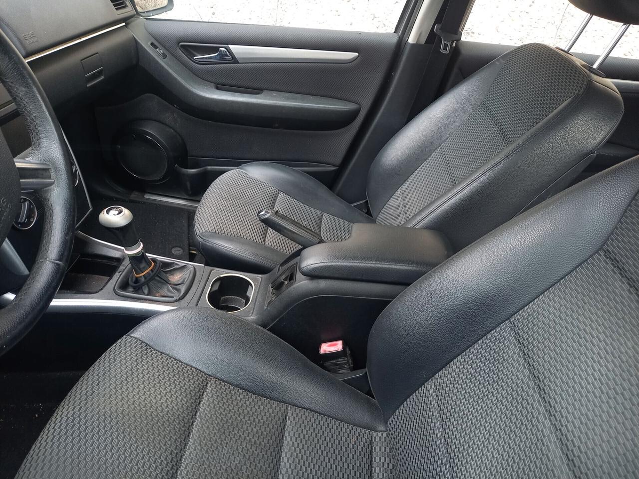 Mercedes-benz 200 CDI Sport