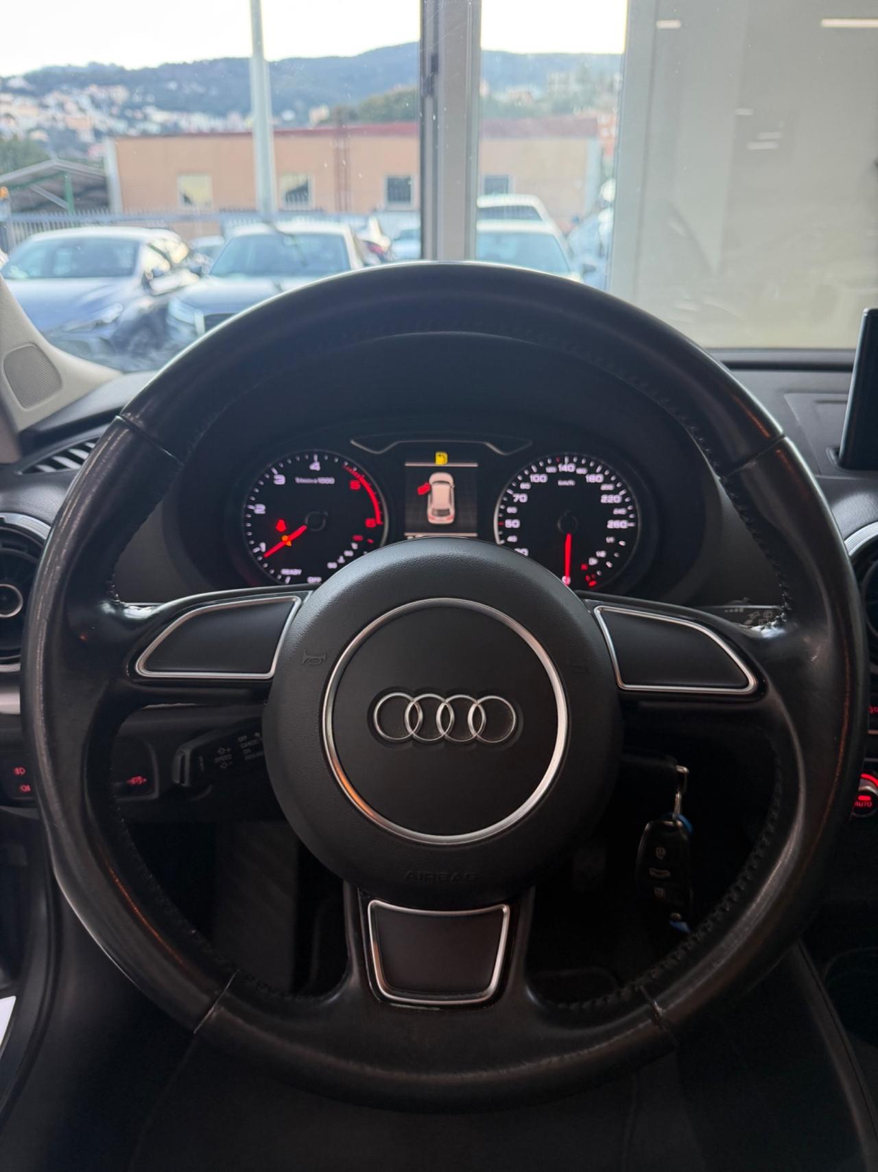 Audi A3 SPB 1.6 TDI Sport FINANZIABILE