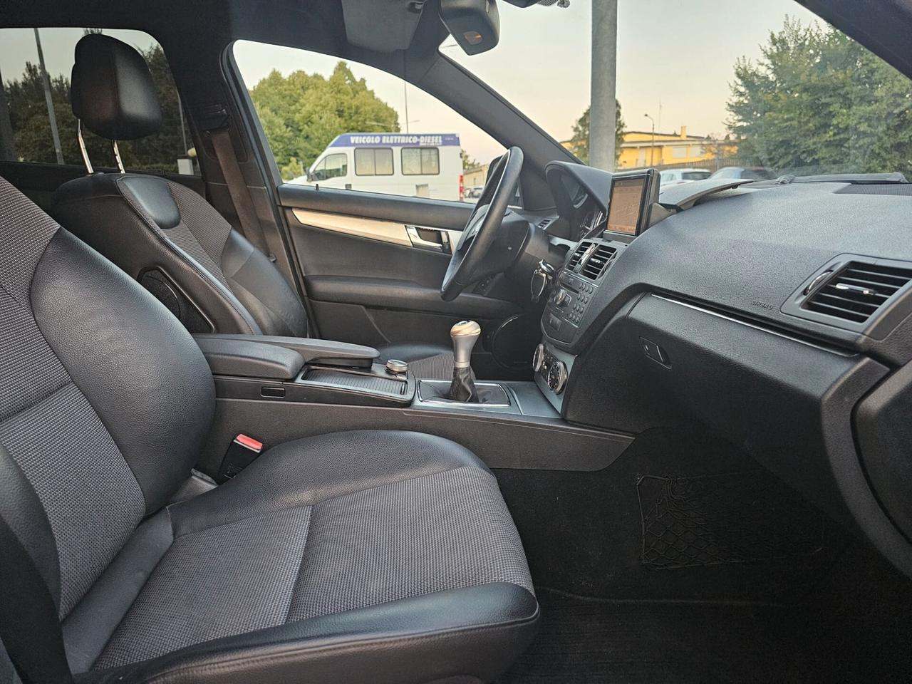 Mercedes-benz C 220 CDI 170cv Avantgarde AMG*Navi*17*Unipro*