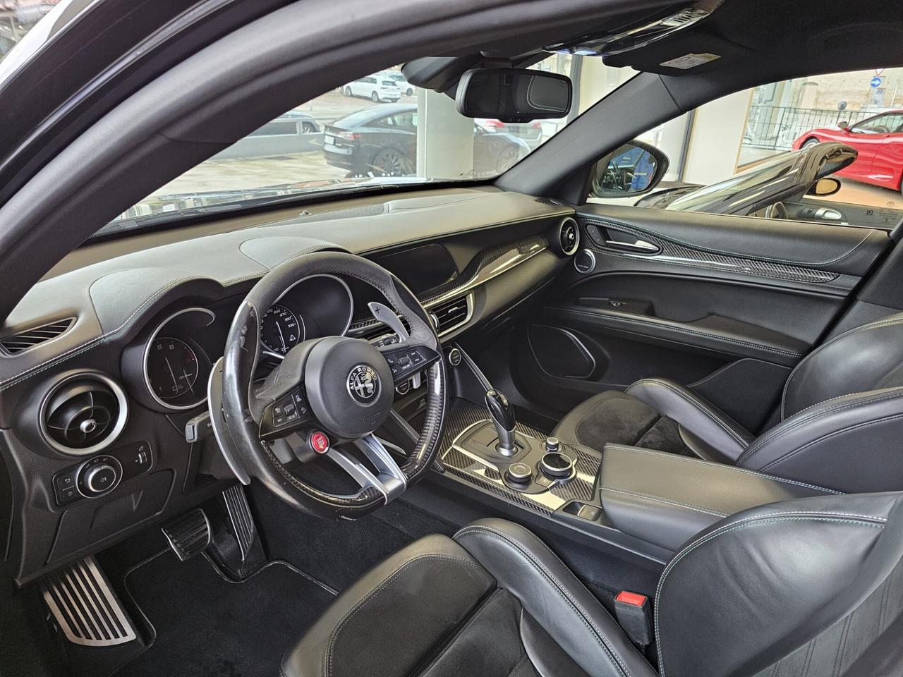 Alfa Romeo Stelvio 2.9 Bi-Turbo V6 510 CV AT8 Quadrifoglio