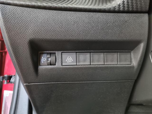 PEUGEOT 2008 motore elettrico 136 CV Allure