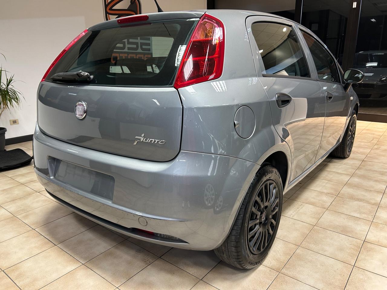 Fiat Grande Punto 1.2 69cv 137.000KM NEOPATENTATI