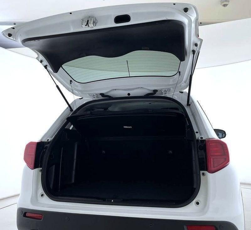 Suzuki Vitara 1.4 Hybrid Top