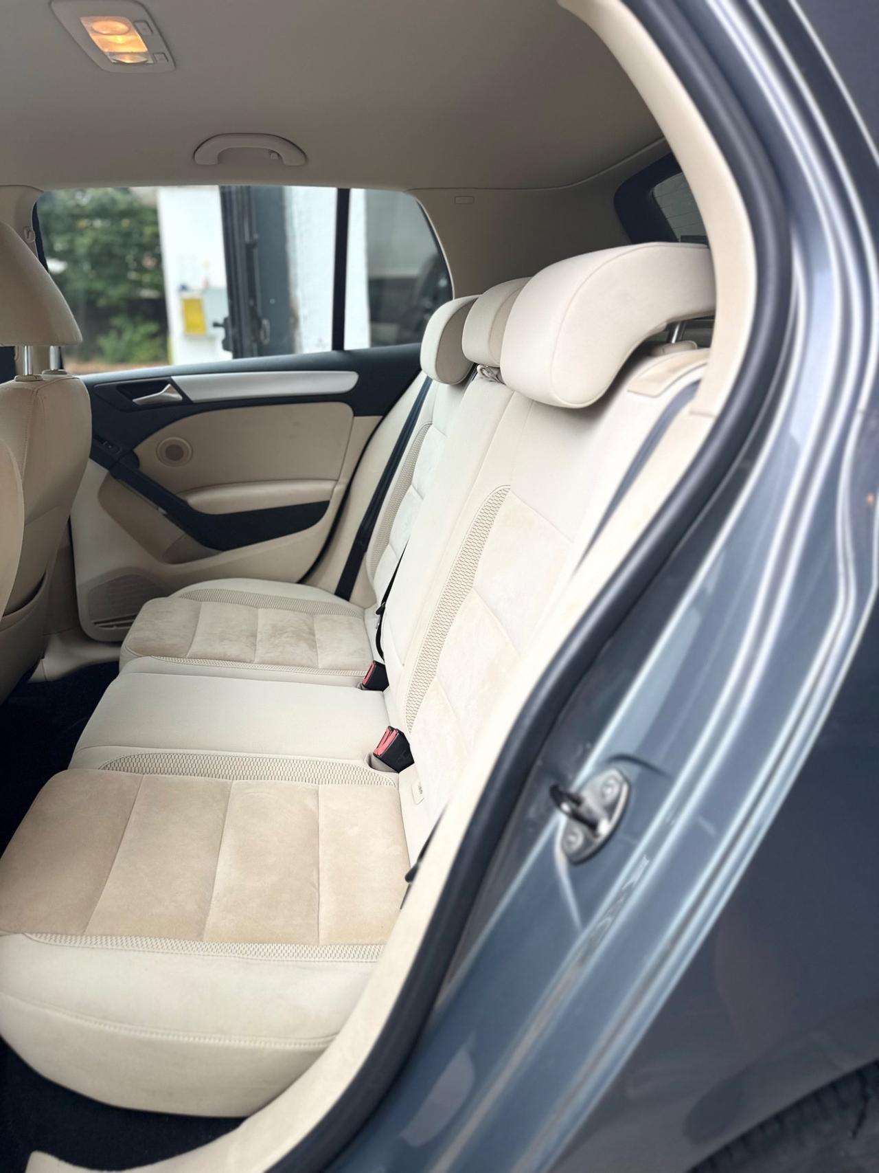 Volkswagen Golf 1.6 TDI DSG 5p. Highline BlueMotion Technology