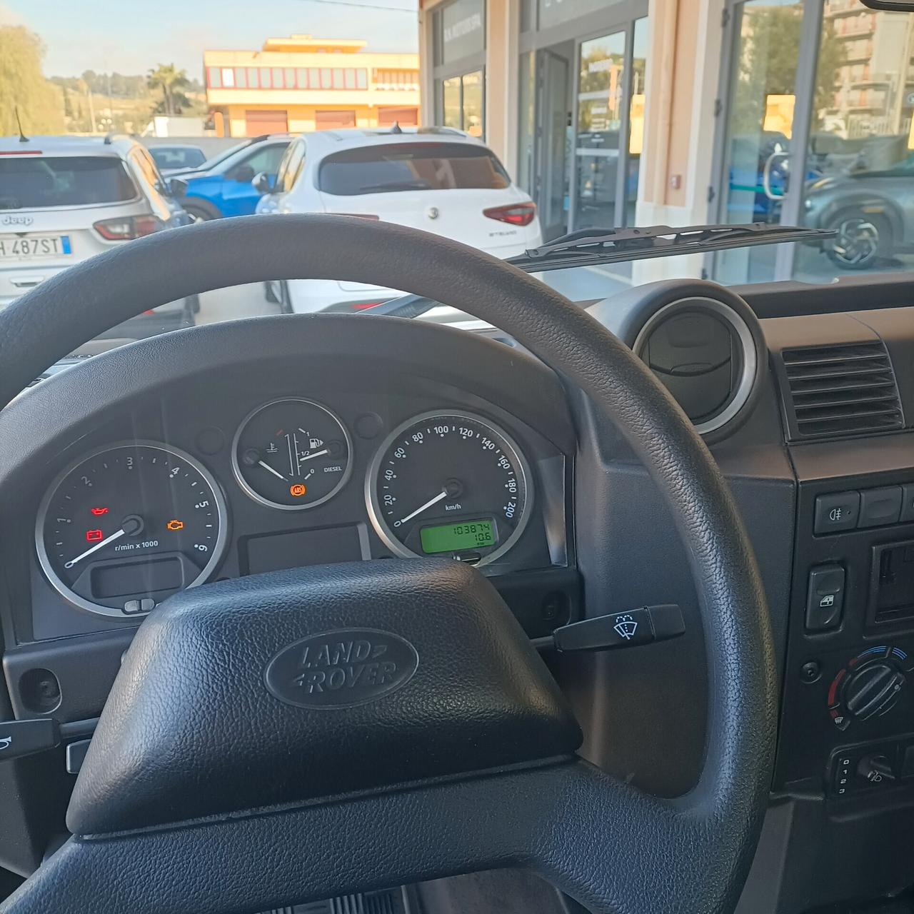 Land Rover Defender 90 2.4 TD4 Station Wagon SE