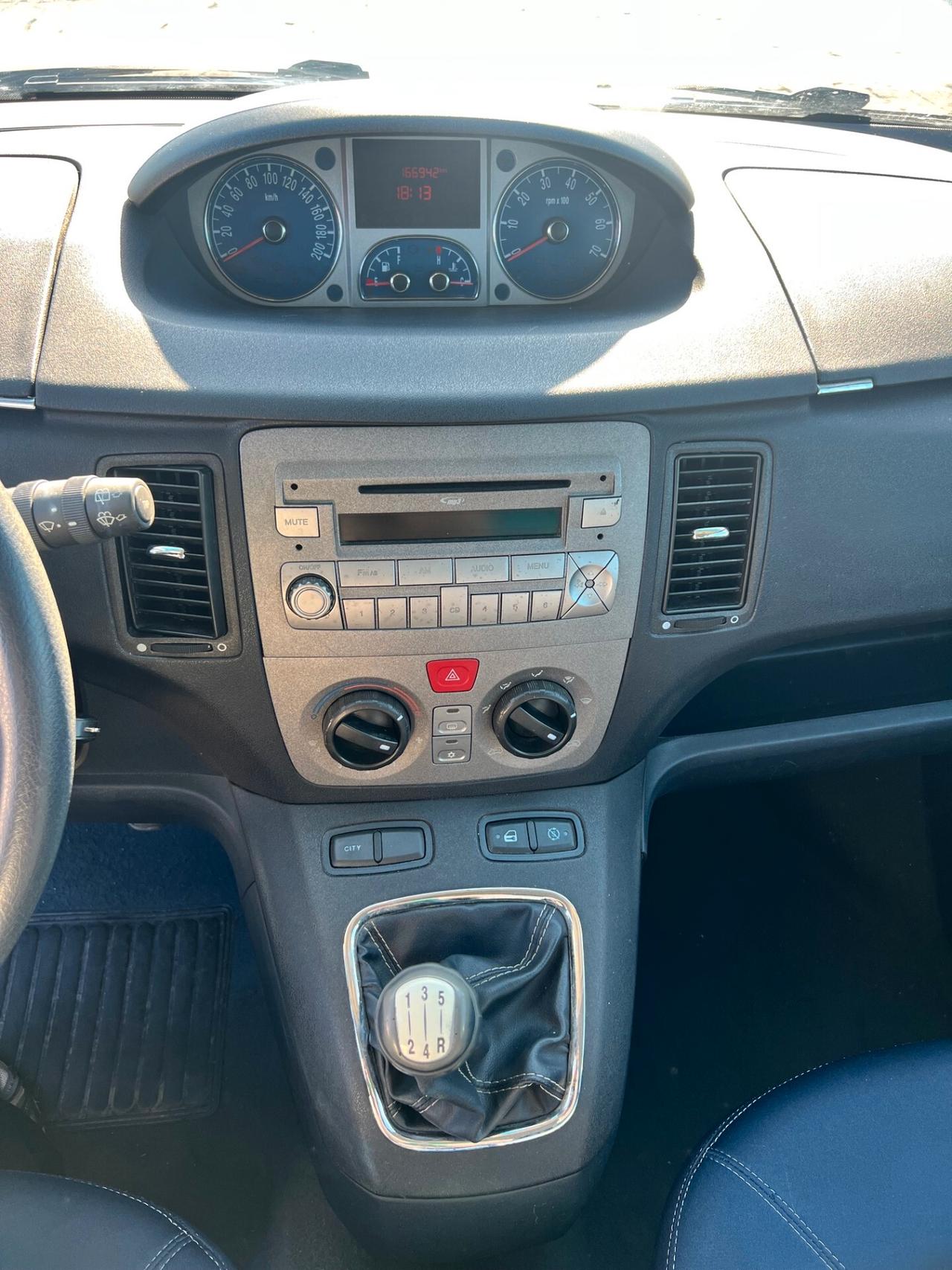 Lancia MUSA 1.3 Multijet Poltrona Frau