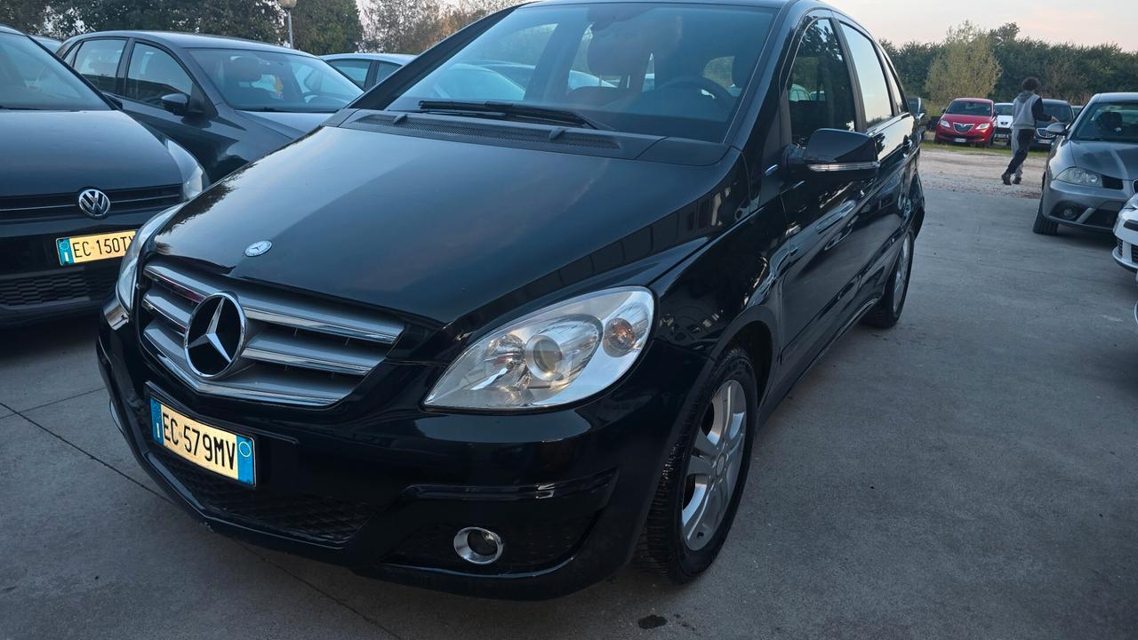Mercedes-benz A 180 160 BlueEFFICIENCY