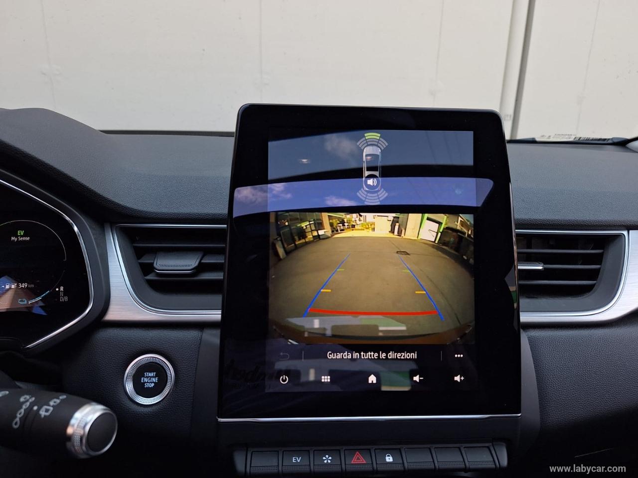 RENAULT Captur INTENSE Plug-in Hybrid E-Tech TETTO 160 CV