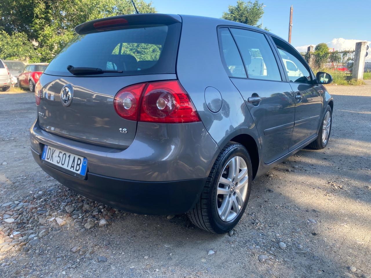 Volkswagen Golf 1.6 16V FSI 5p. Comfortline