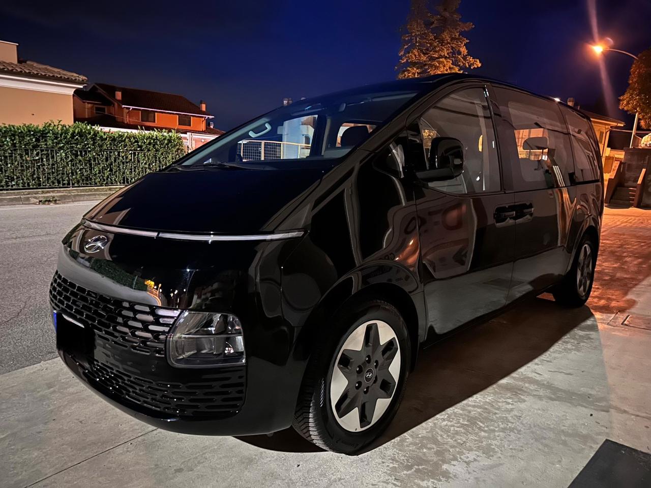 Hyundai Staria 2.2 AT 2WD 9 posti Wagon