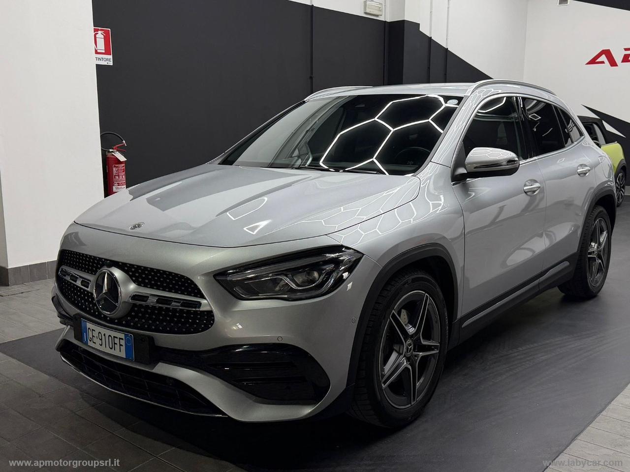 MERCEDES-BENZ GLA 200 d 4Matic AMG Line PREMIUM