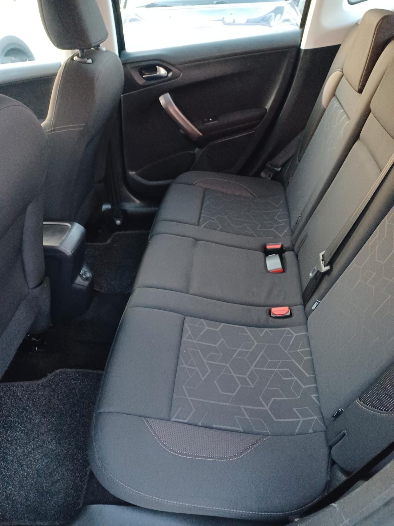 Peugeot 2008 1.4 HDi Active